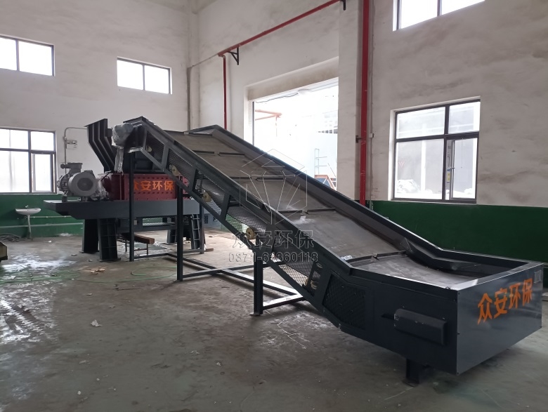銅仁工業(yè)綠色革命：編織袋撕碎機“啃”出循